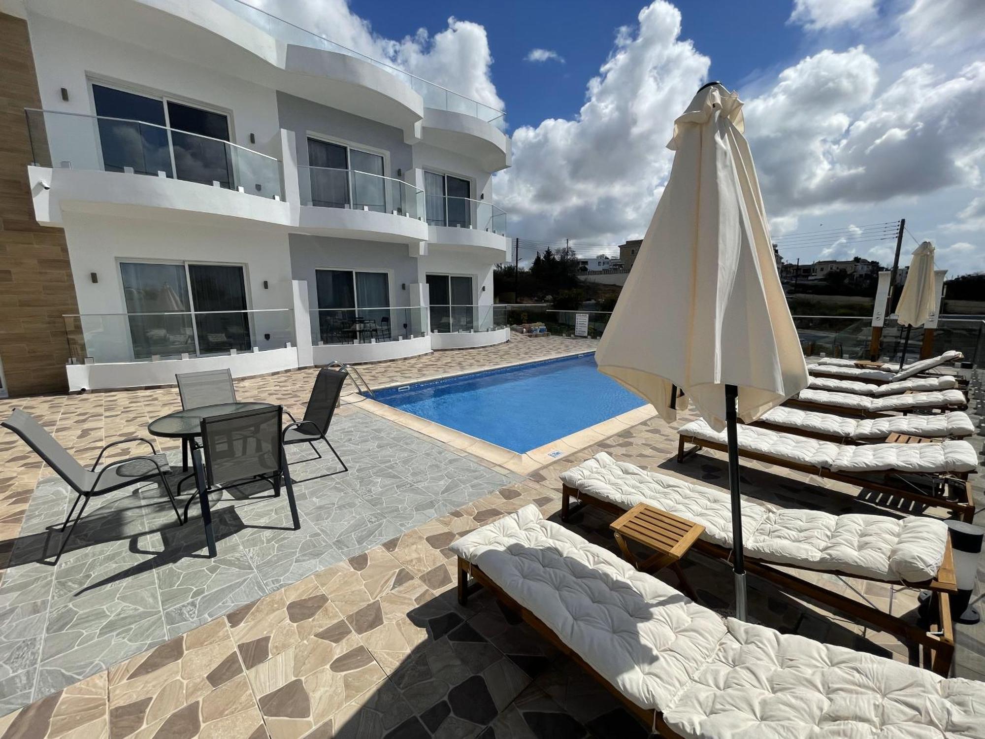 Arf Apartments - With Jacuzzi At The Complex Emba Exteriér fotografie