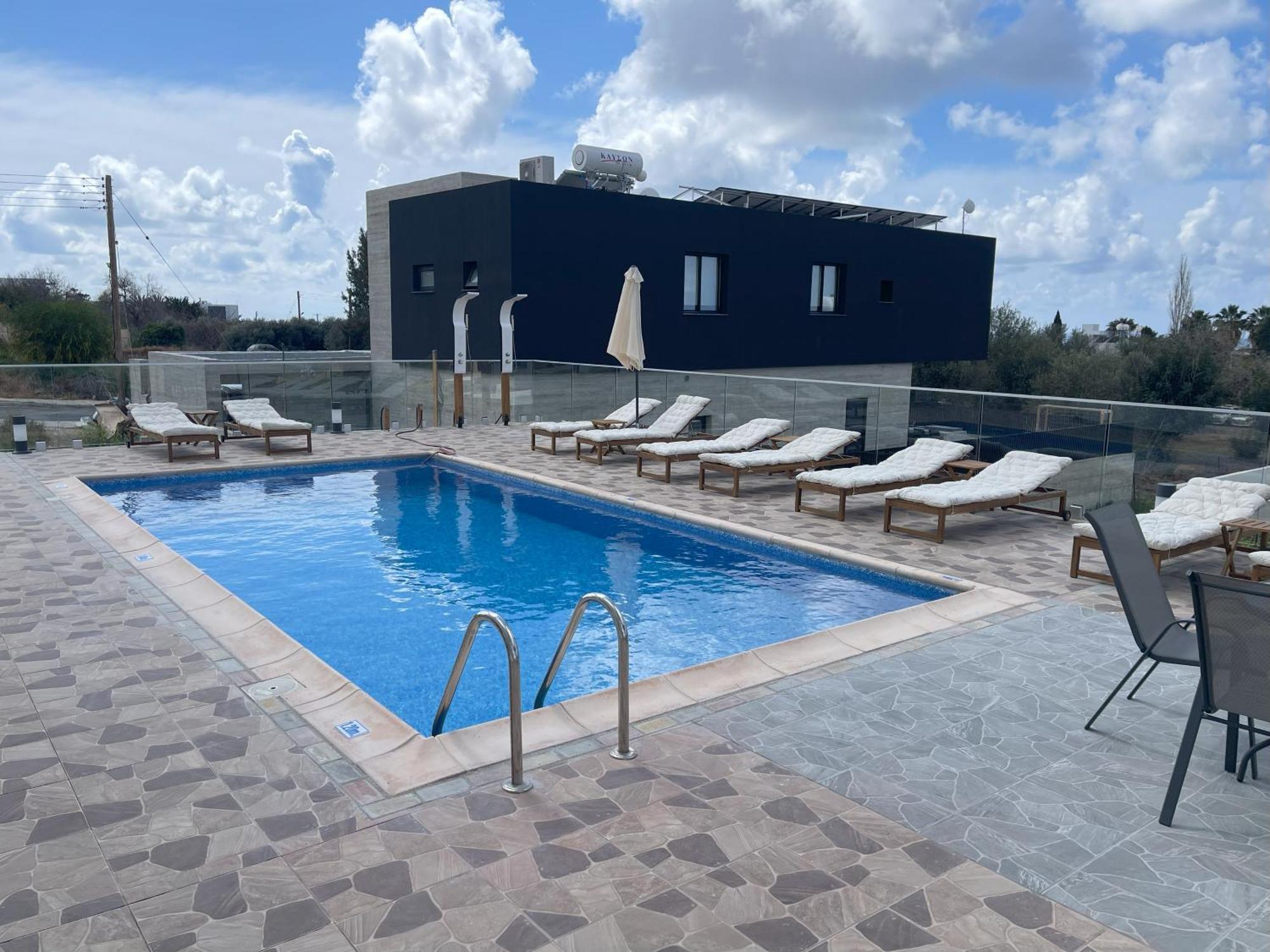 Arf Apartments - With Jacuzzi At The Complex Emba Exteriér fotografie
